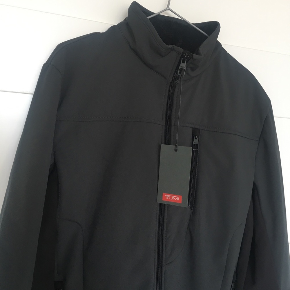 Tumi Stretch Softshell Jacket W/ Fur Lining Medium - Picture 8 of 15